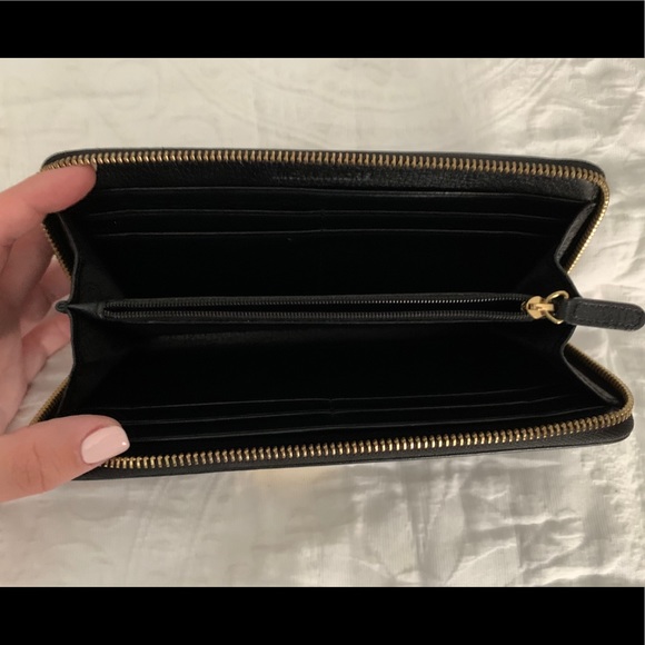 Black Michael Kors Wallet - Picture 3 of 4